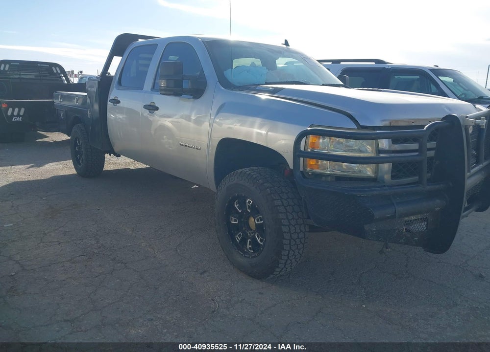 2011 CHEVROLET SILVERADO 3500HD LT VIN: 1GC4K0C80BF102055