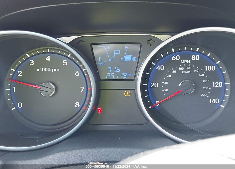2013 HYUNDAI TUCSON LIMITED VIN: KM8JU3AC6DU678555