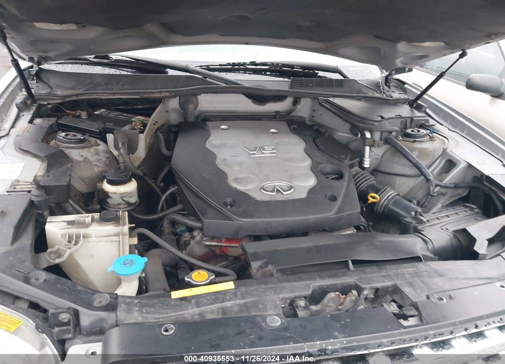 2005 INFINITI FX35 VIN: JNRAS08W15X212427