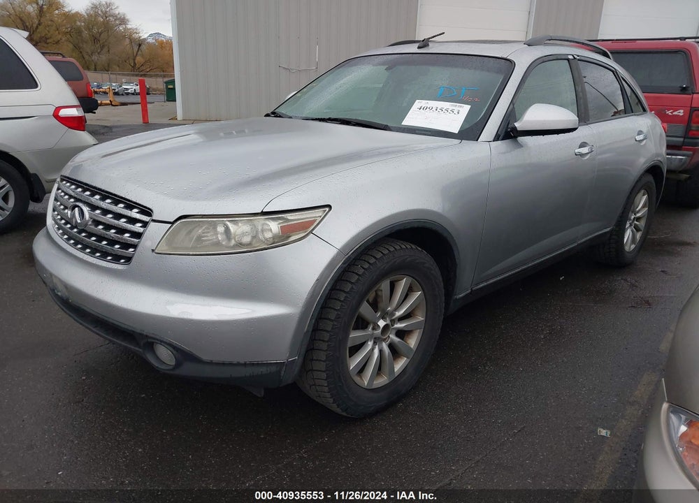 2005 INFINITI FX35 VIN: JNRAS08W15X212427