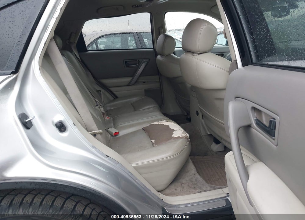 2005 INFINITI FX35 VIN: JNRAS08W15X212427