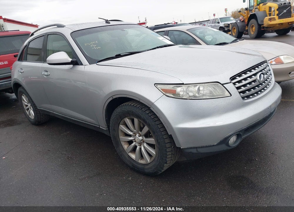 2005 INFINITI FX35 VIN: JNRAS08W15X212427