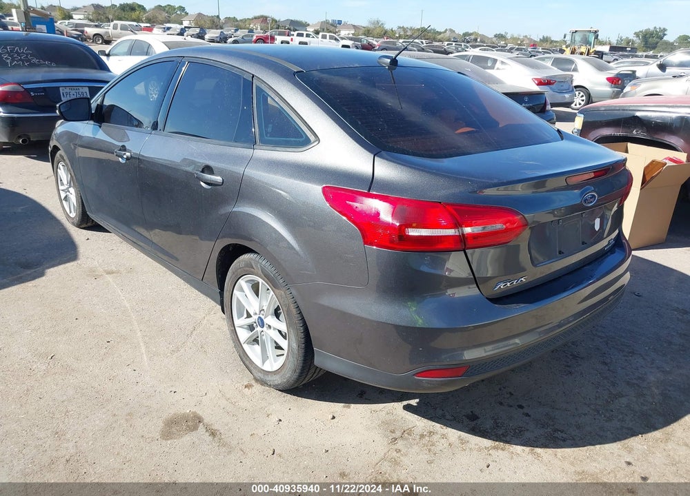 2015 FORD FOCUS SE VIN: 1FADP3F22FL316875