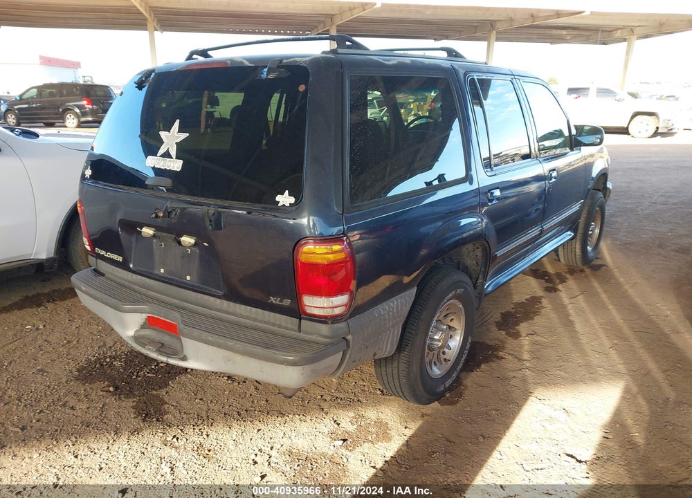 2000 FORD EXPLORER XLS VIN: 1FMZU62X8YUB20380