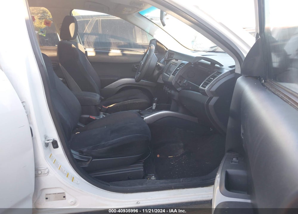 2007 MITSUBISHI OUTLANDER ES/LS VIN: JA4MS31X87Z002541