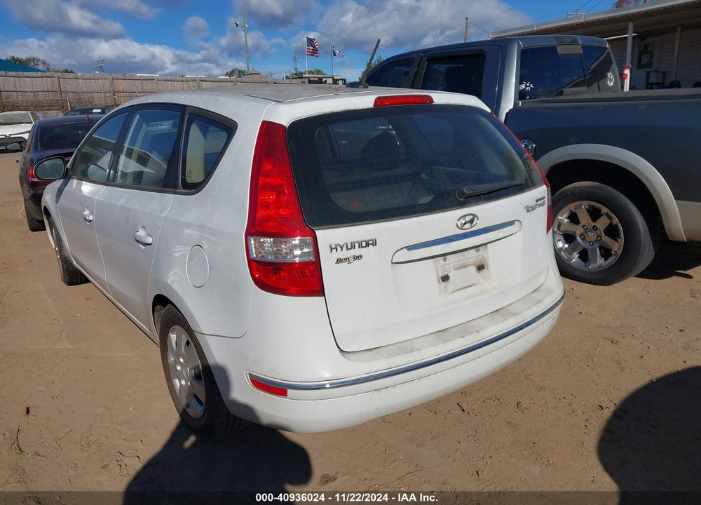 2011 HYUNDAI ELANTRA TOURING GLS VIN: KMHDB8AE3BU126087