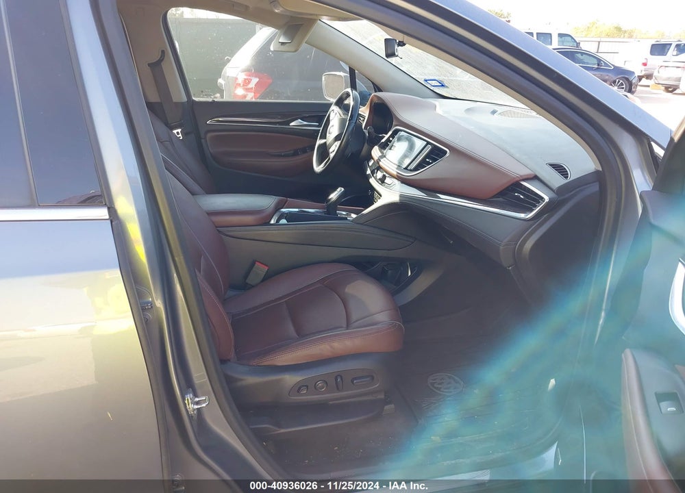 2020 BUICK ENCLAVE FWD AVENIR VIN: 5GAERDKWXLJ247255