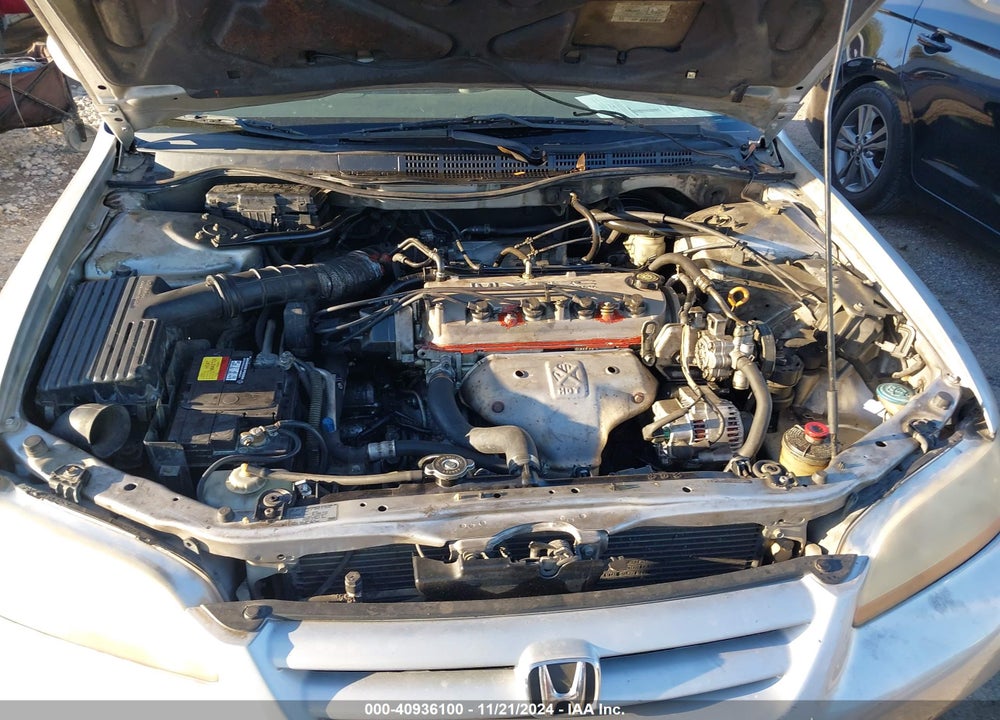 2001 HONDA ACCORD 2.3 LX VIN: 1HGCG56421A040075