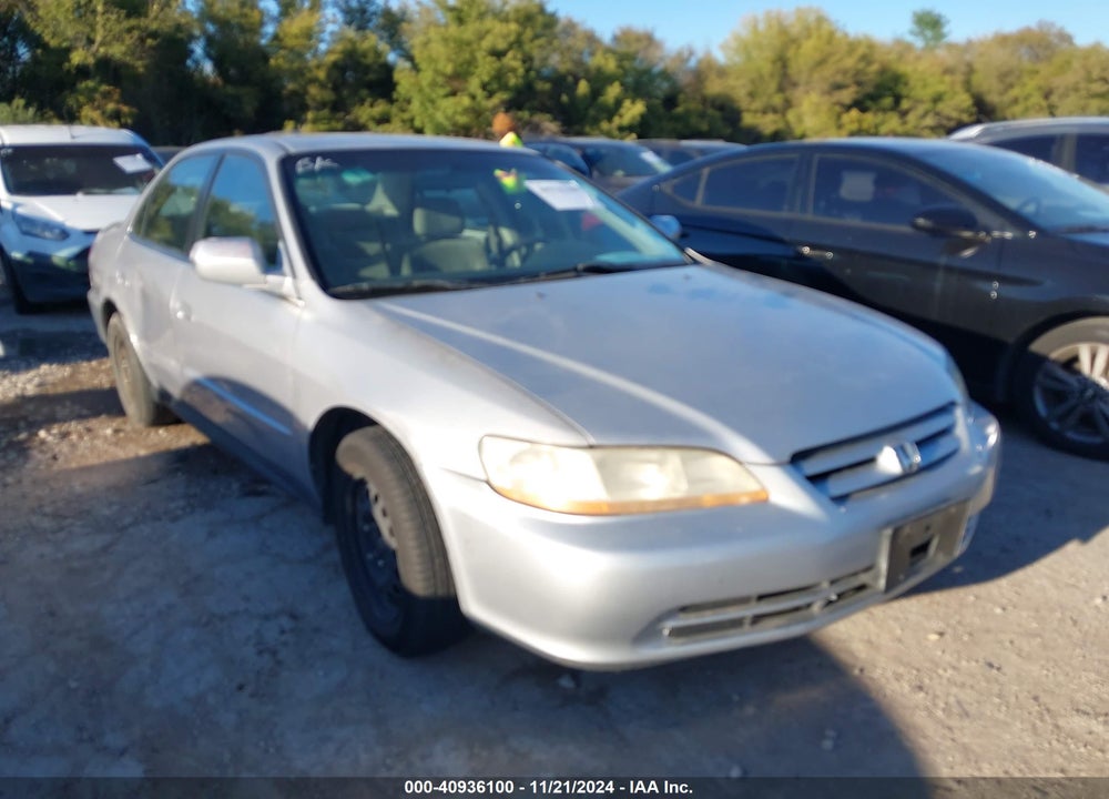 2001 HONDA ACCORD 2.3 LX VIN: 1HGCG56421A040075