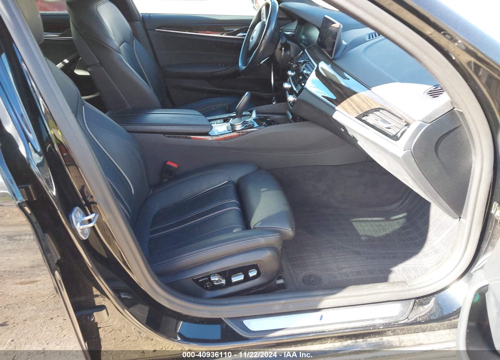 2019 BMW 540I XDRIVE VIN: WBAJE7C59KWW26469