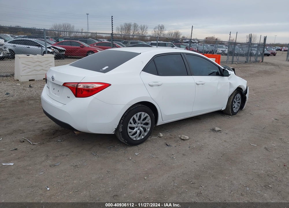 2018 TOYOTA COROLLA LE VIN: 2T1BURHE2JC088168