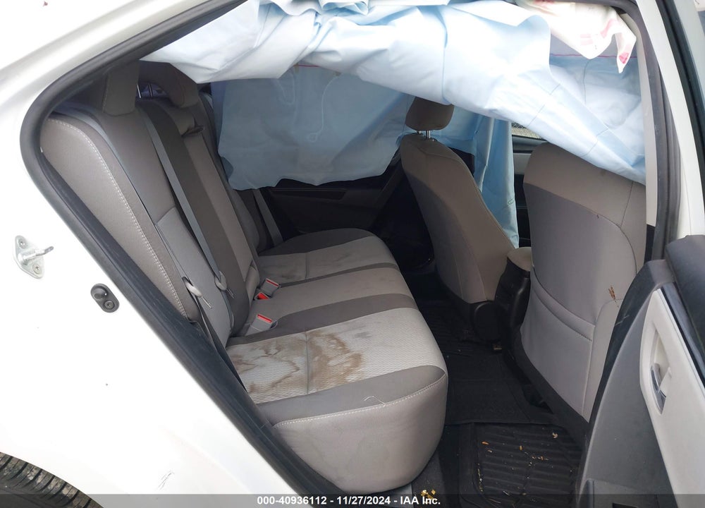 2018 TOYOTA COROLLA LE VIN: 2T1BURHE2JC088168