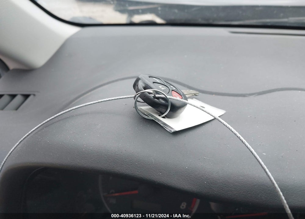 2011 TOYOTA COROLLA LE VIN: JTDBU4EE6BJ108323