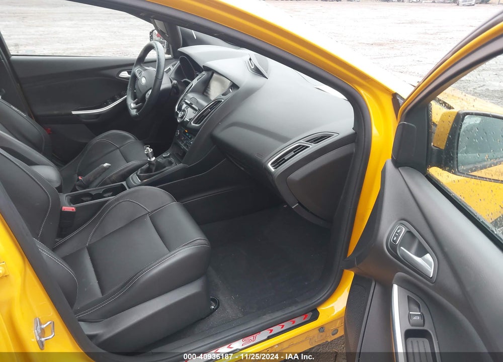 2015 FORD FOCUS ST VIN: 1FADP3L95FL208008