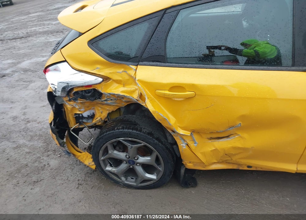 2015 FORD FOCUS ST VIN: 1FADP3L95FL208008