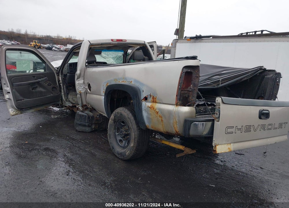 2006 CHEVROLET SILVERADO 2500HD WORK TRUCK VIN: 1GCHK24U96E225101