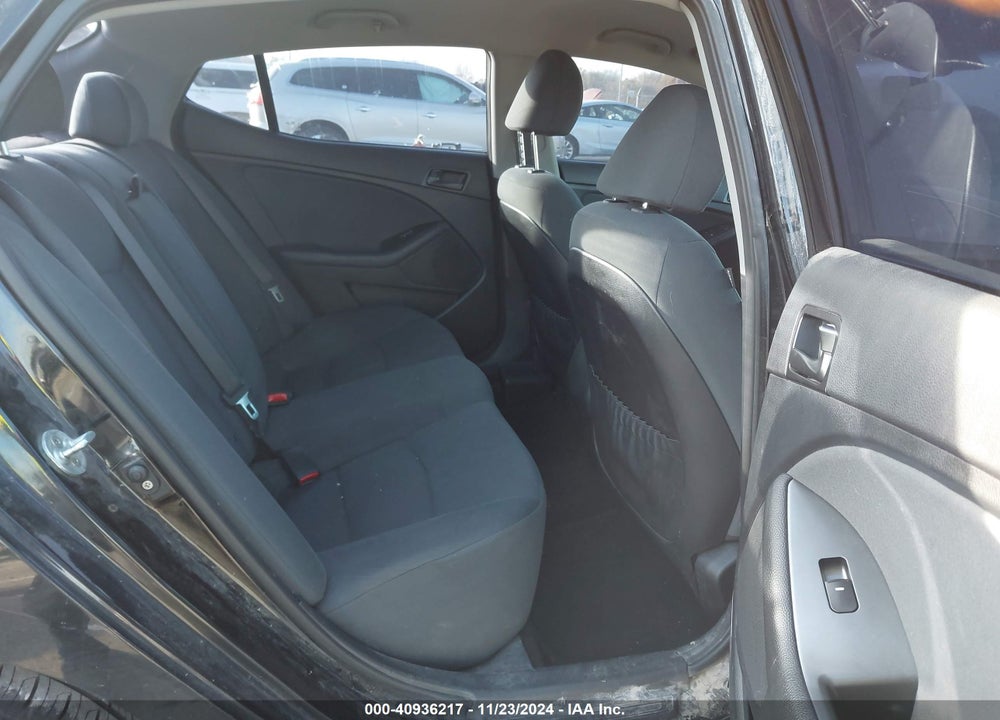 2015 KIA OPTIMA VIN: KNAGM4A79F5659225