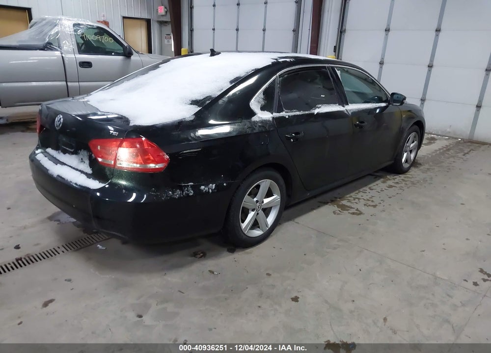 2015 VOLKSWAGEN PASSAT 1.8T LIMITED EDITION VIN: 1VWAT7A33FC115418