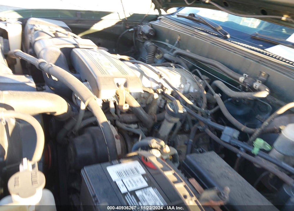 2001 TOYOTA TUNDRA LTD V8 VIN: 5TBBT48121S185244