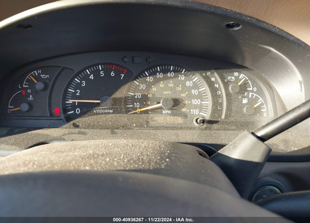 2001 TOYOTA TUNDRA LTD V8 VIN: 5TBBT48121S185244