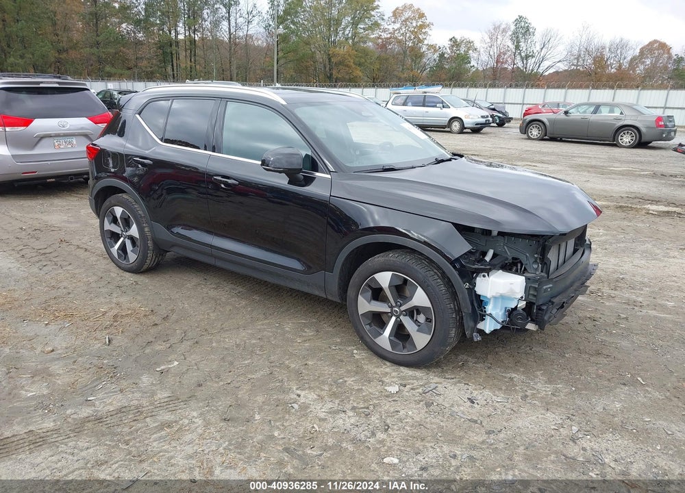 2024 VOLVO XC40 B5 PLUS BRIGHT THEME VIN: YV4L12UE9R2207612