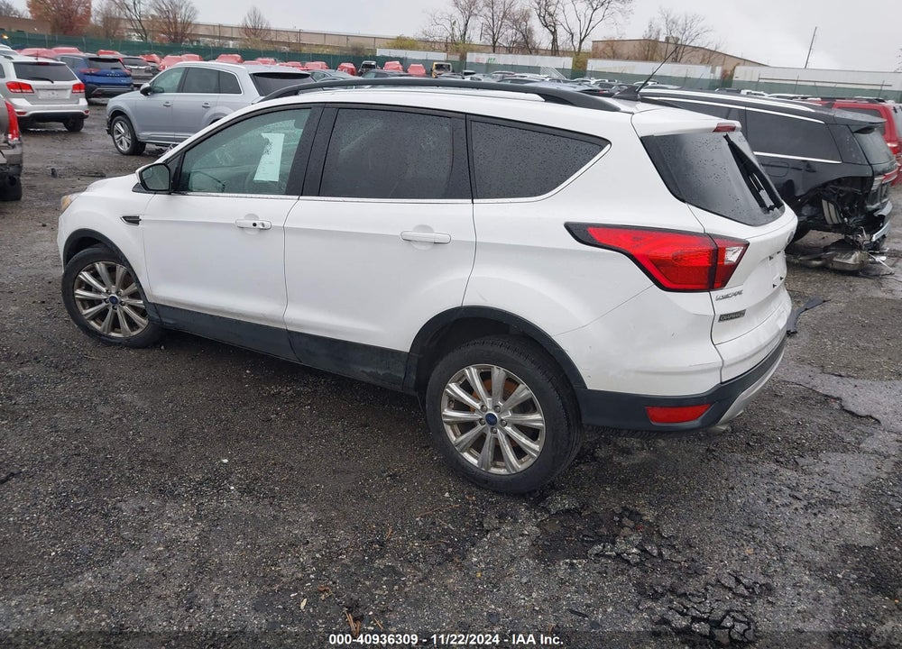 2019 FORD ESCAPE SEL VIN: 1FMCU9HD4KUB92530