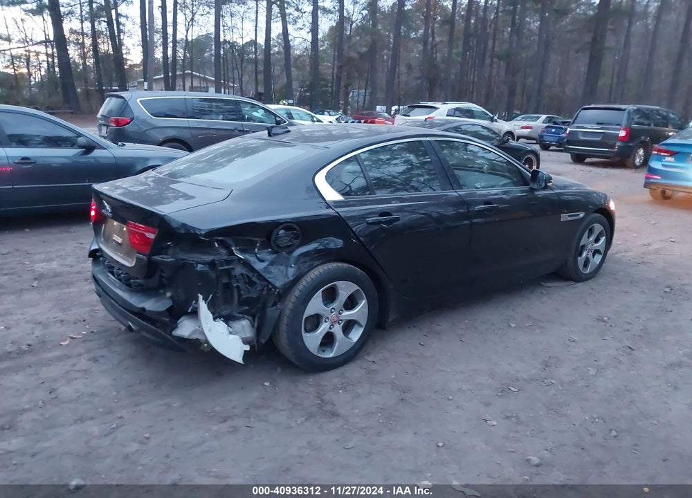 2017 JAGUAR XE VIN: SAJAR4BG2HA976316