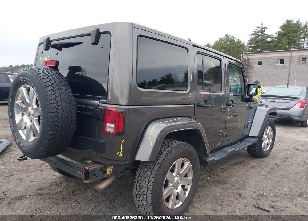 2016 JEEP WRANGLER UNLIMITED SAHARA VIN: 1C4BJWEG3GL261422
