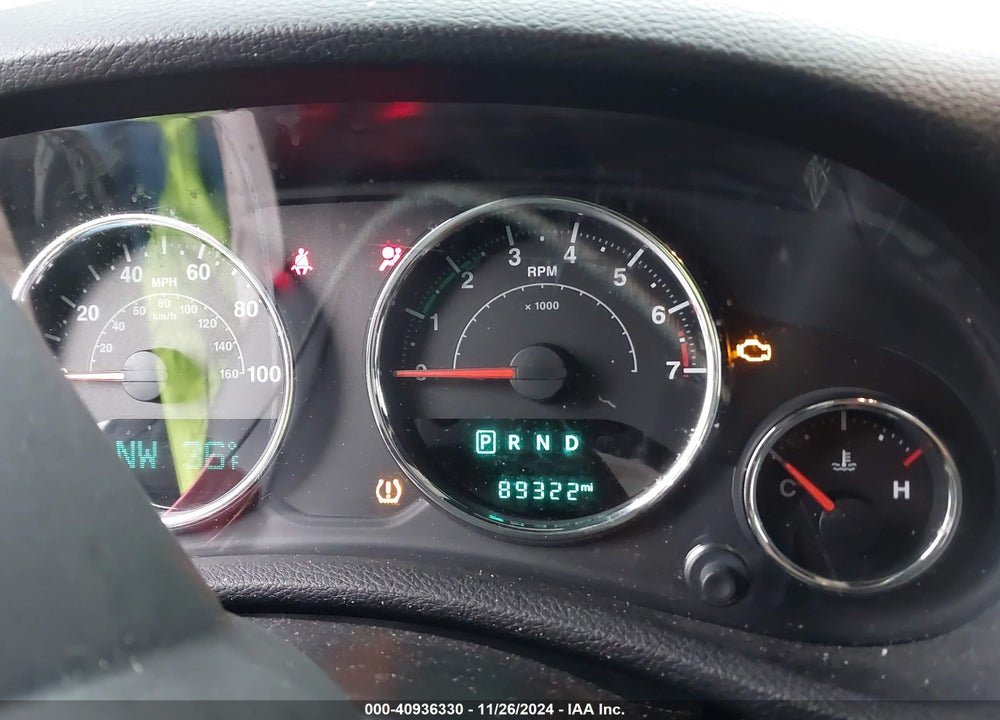2016 JEEP WRANGLER UNLIMITED SAHARA VIN: 1C4BJWEG3GL261422