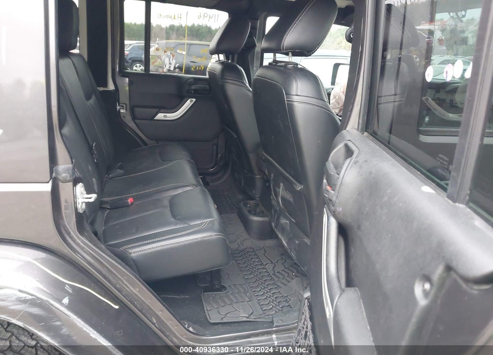 2016 JEEP WRANGLER UNLIMITED SAHARA VIN: 1C4BJWEG3GL261422