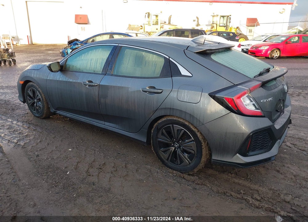 2018 HONDA CIVIC EX VIN: SHHFK7H58JU407482