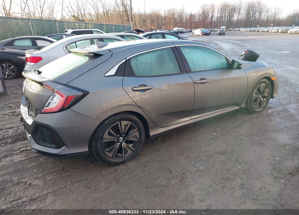 2018 HONDA CIVIC EX VIN: SHHFK7H58JU407482