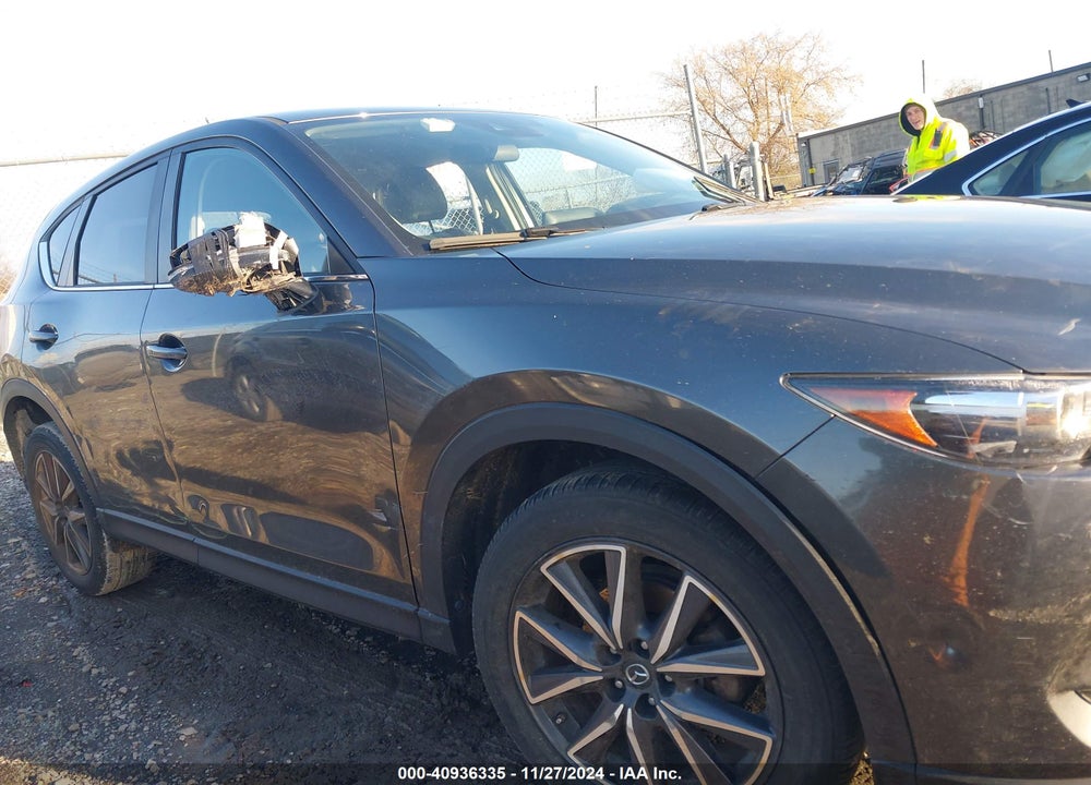 2018 MAZDA CX-5 TOURING VIN: JM3KFBCMXJ0391474