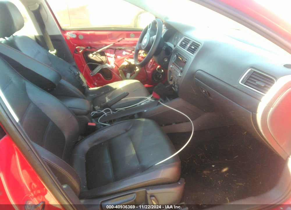 2014 VOLKSWAGEN JETTA 1.8T SE VIN: 3VWD17AJ8EM283456