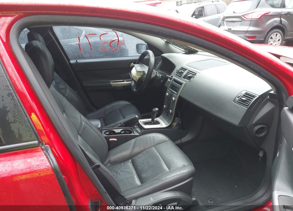 2006 VOLVO S40 T5 VIN: YV1MH682062188075