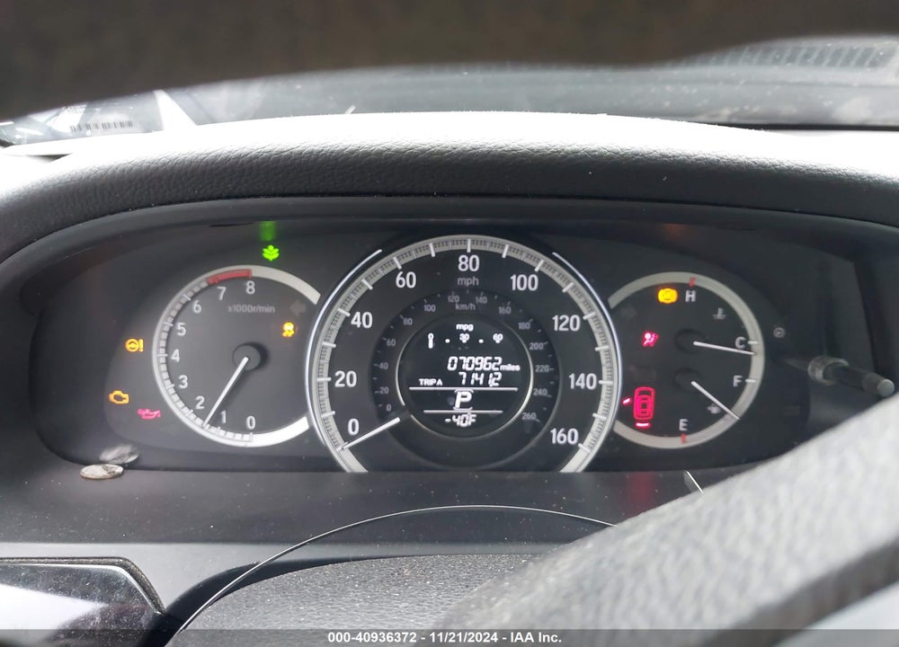 2017 HONDA ACCORD VIN: 1HGCR2F37HA243182
