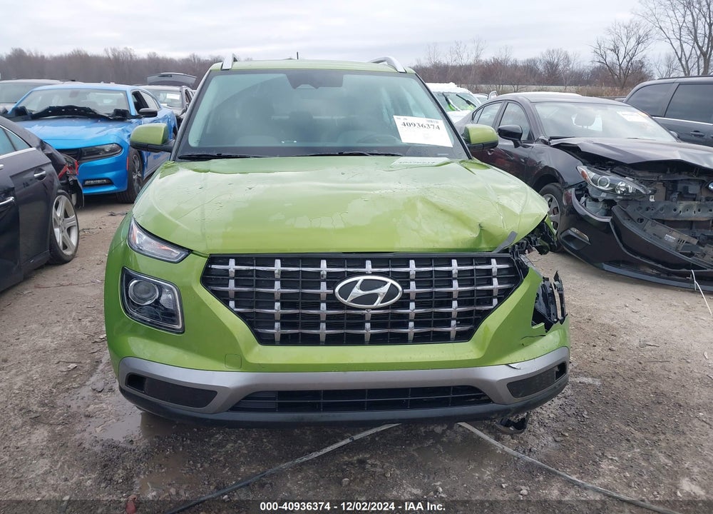 2024 HYUNDAI VENUE SEL VIN: KMHRC8A30RU313685