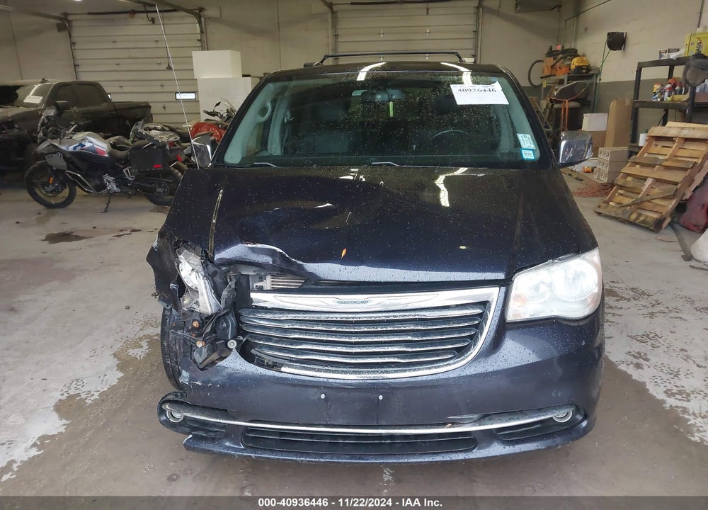 2011 CHRYSLER TOWN & COUNTRY TOURING-L VIN: 2A4RR8DG5BR749740