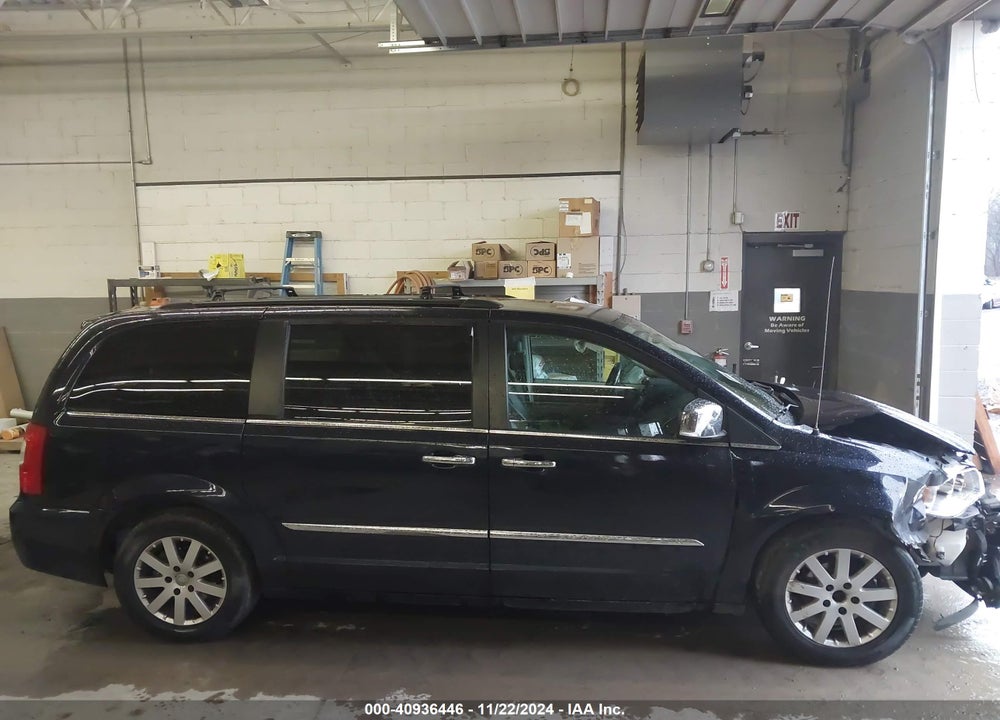 2011 CHRYSLER TOWN & COUNTRY TOURING-L VIN: 2A4RR8DG5BR749740