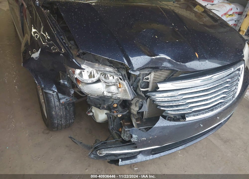 2011 CHRYSLER TOWN & COUNTRY TOURING-L VIN: 2A4RR8DG5BR749740