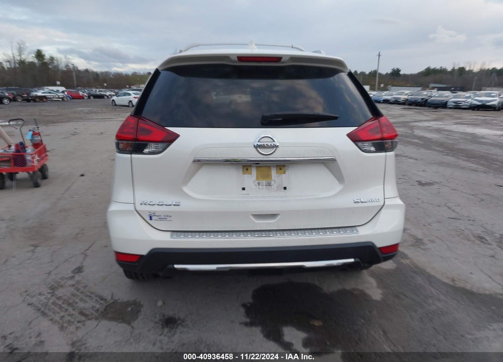 2018 NISSAN ROGUE SL VIN: JN8AT2MV0JW318006