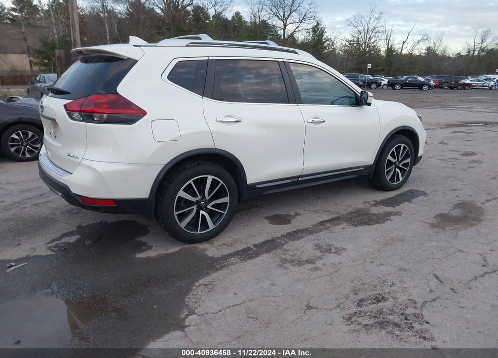 2018 NISSAN ROGUE SL VIN: JN8AT2MV0JW318006
