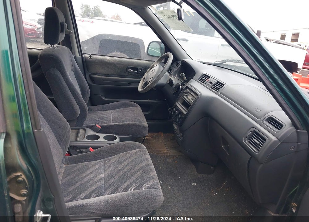 1999 HONDA CR-V EX VIN: JHLRD1864XC007961