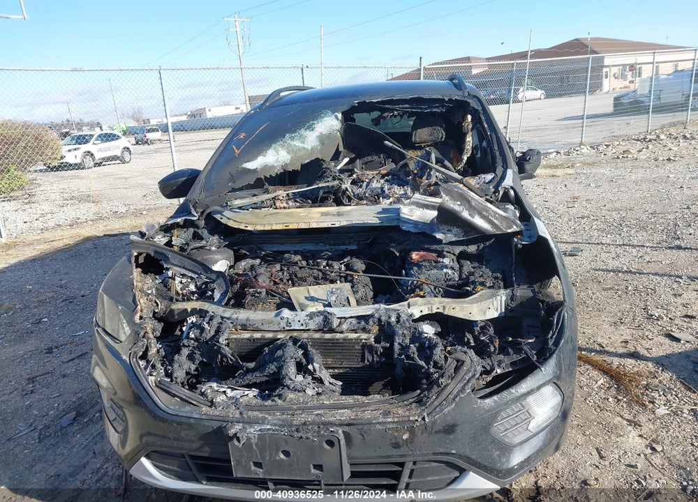 2017 FORD ESCAPE SE VIN: 1FMCU9GD3HUC96369