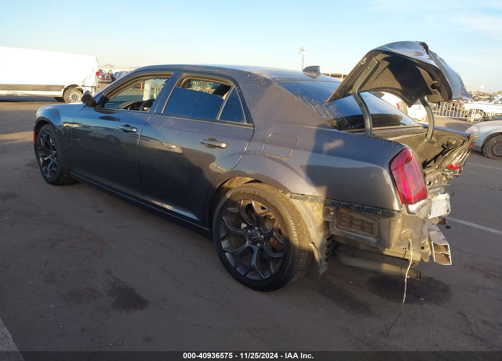 2019 CHRYSLER 300 VIN: 2C3CCAAG0KH556043