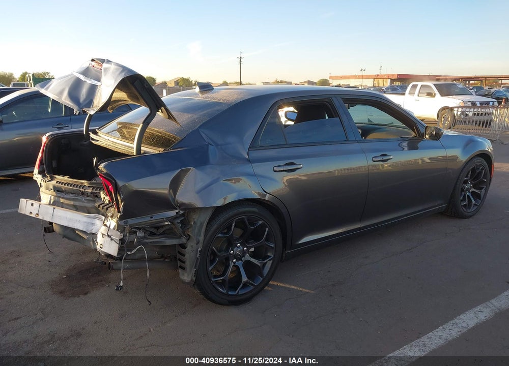 2019 CHRYSLER 300 VIN: 2C3CCAAG0KH556043