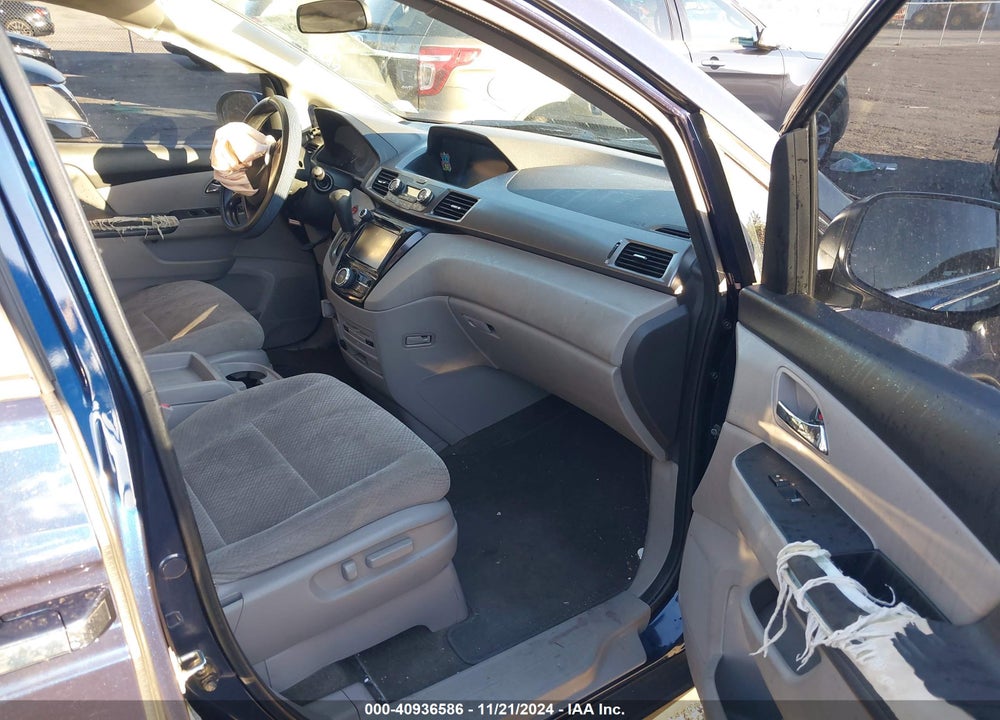 2016 HONDA ODYSSEY SE VIN: 5FNRL5H3XGB008676