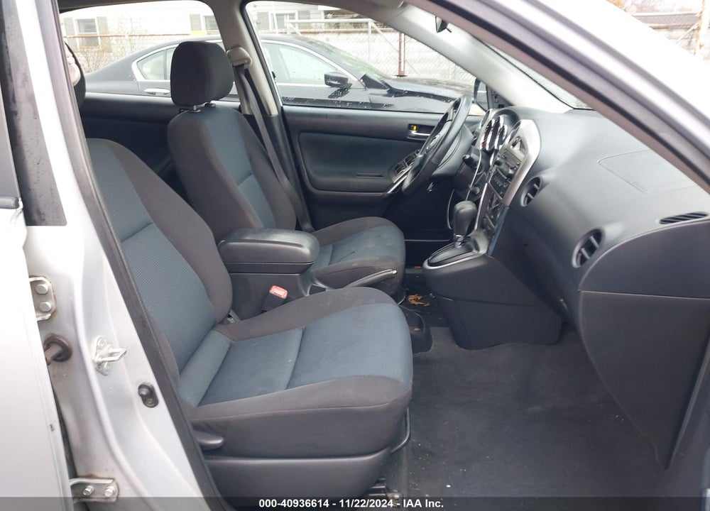 2007 TOYOTA MATRIX/XR VIN: 2T1KR32E57C643193
