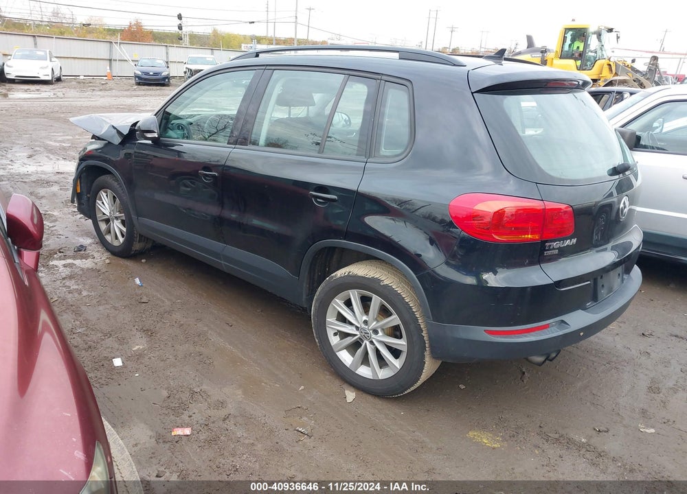 2018 VOLKSWAGEN TIGUAN LIMITED 2.0T VIN: WVGBV7AX7JK001808