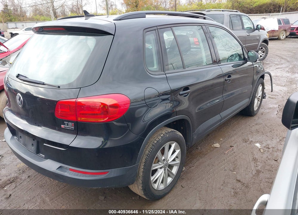 2018 VOLKSWAGEN TIGUAN LIMITED 2.0T VIN: WVGBV7AX7JK001808